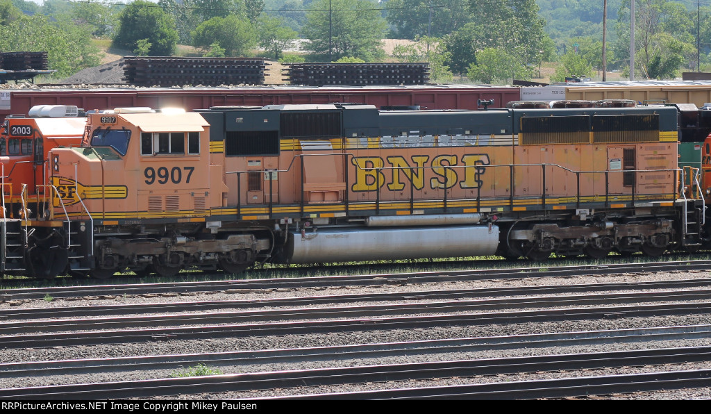 BNSF 9907